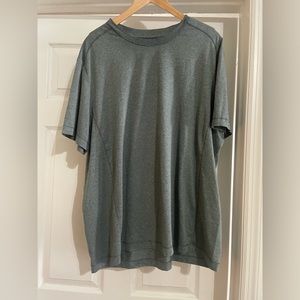 UNTUCKit Men's T Shirt Size L